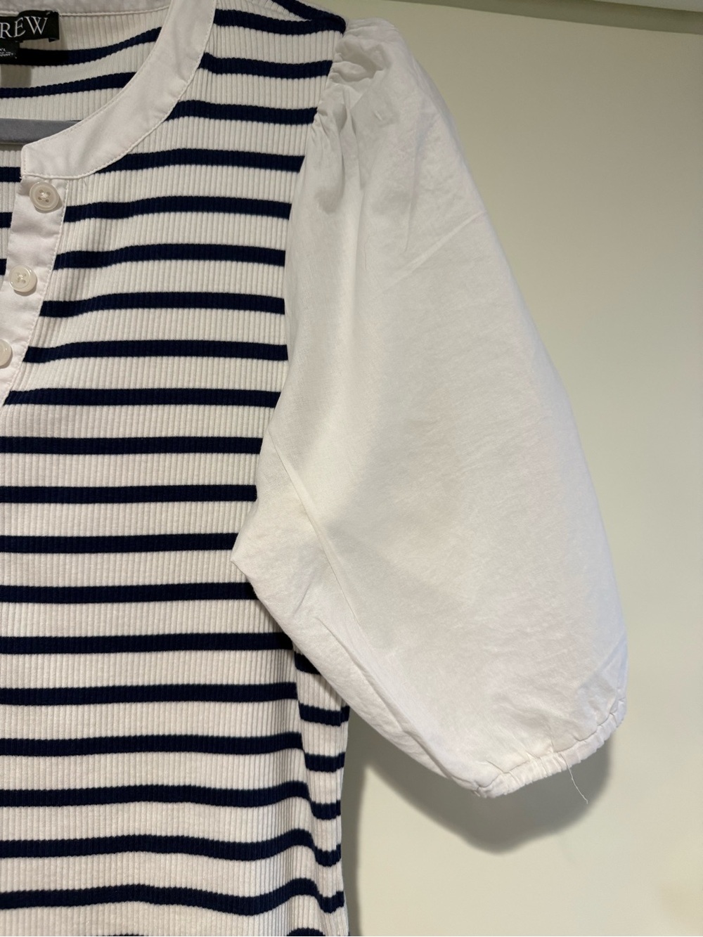 J Crew Ribbed Striped  Navy Blue / White Henley Top with Cotton Sleeves XL - Picture 3 of 9